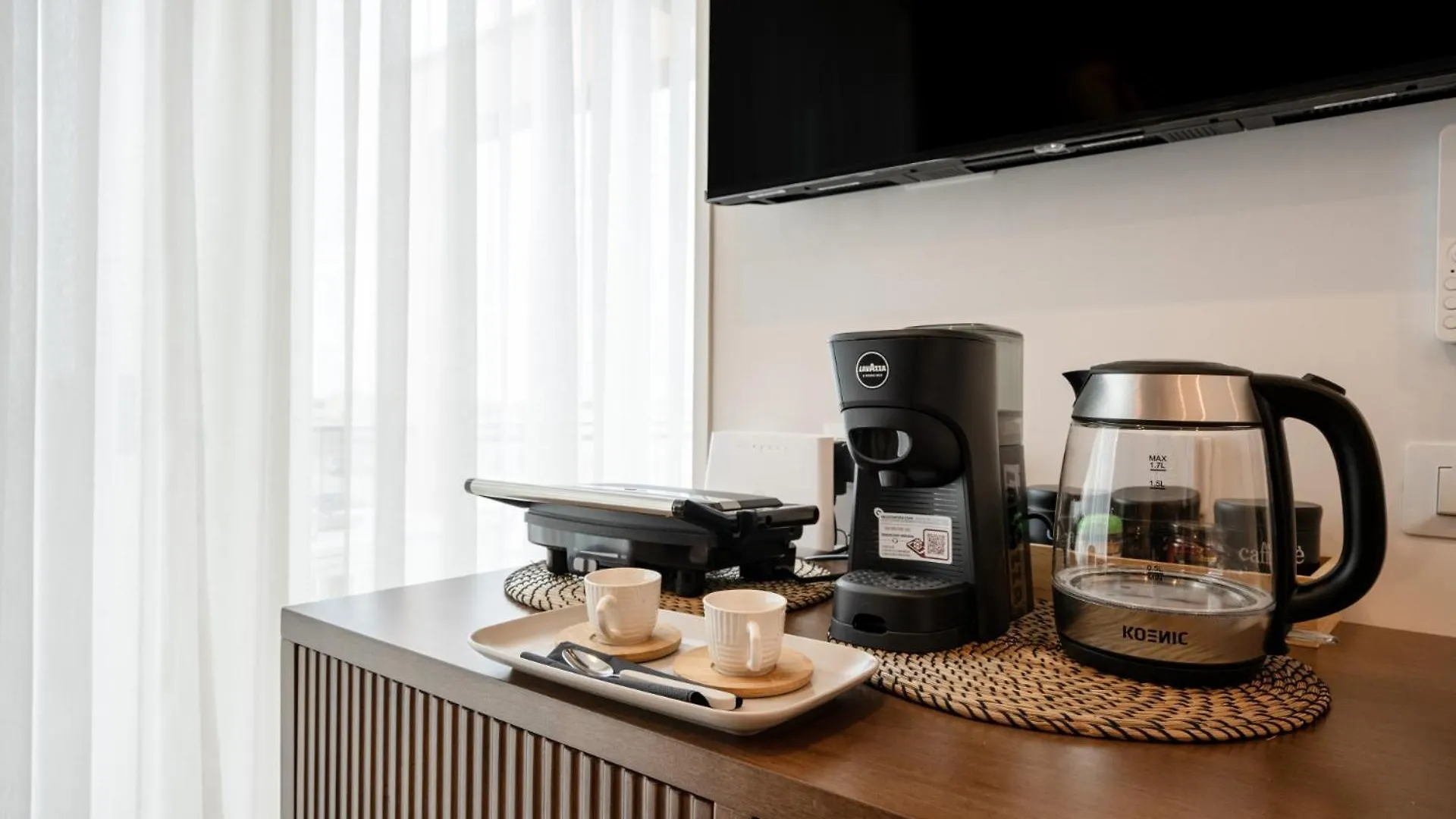 Skyline Mirjana - Cozy Apartment With Terrace バーリ イタリア